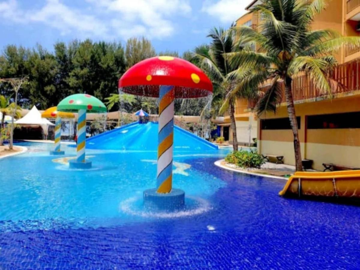 Relax At Gold Coast Morib Apartment *